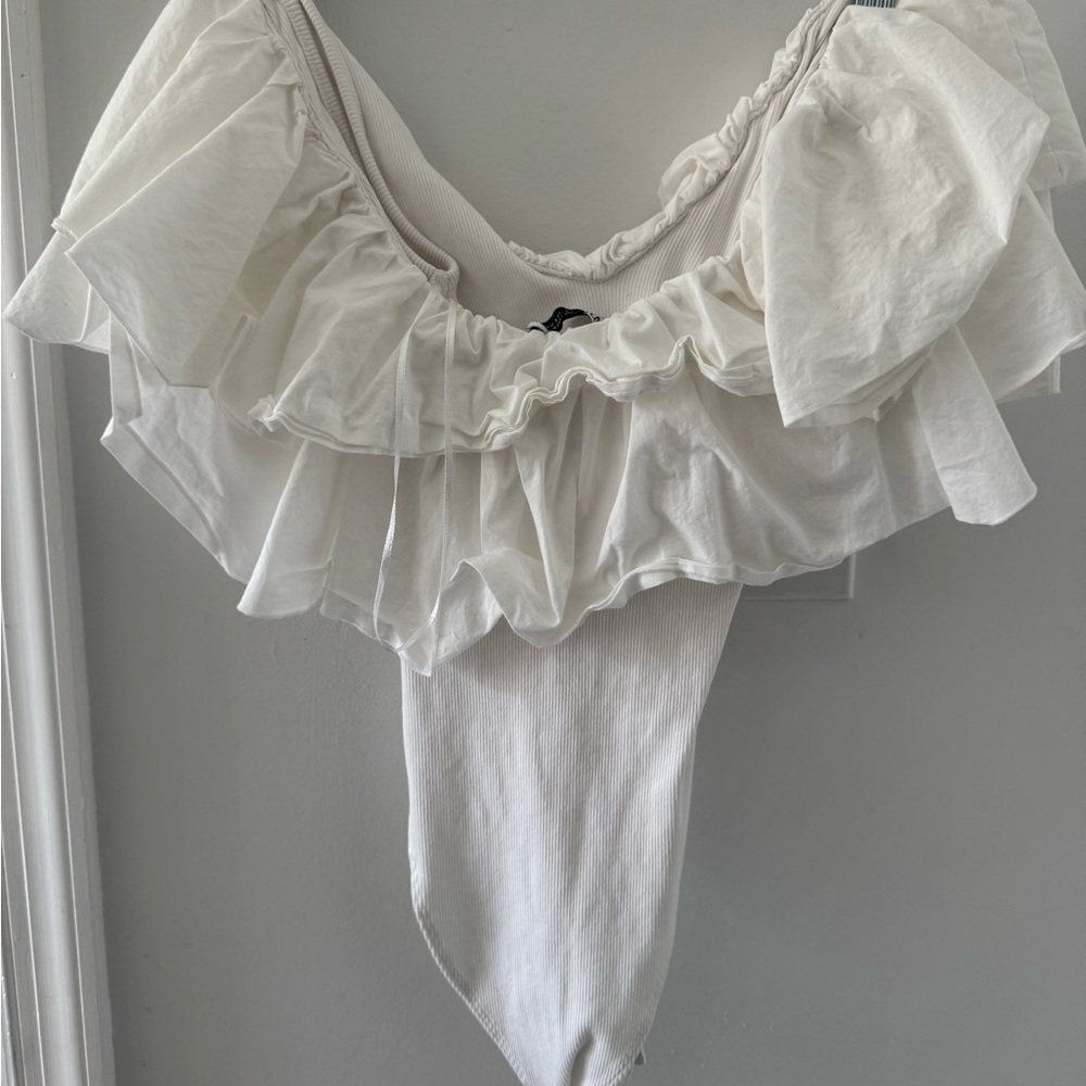 Zara Cream Ruffled Blouse - Picture 2 of 3